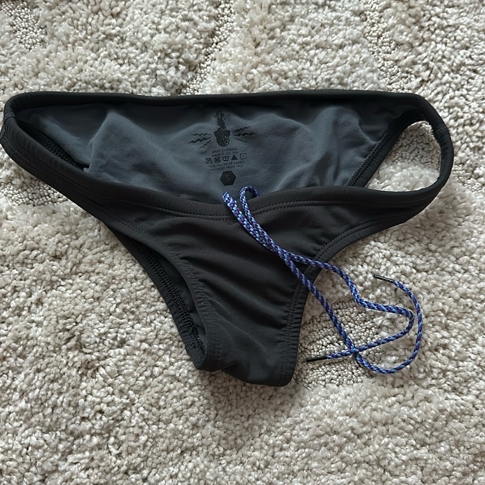 Jolyn Bali bottom